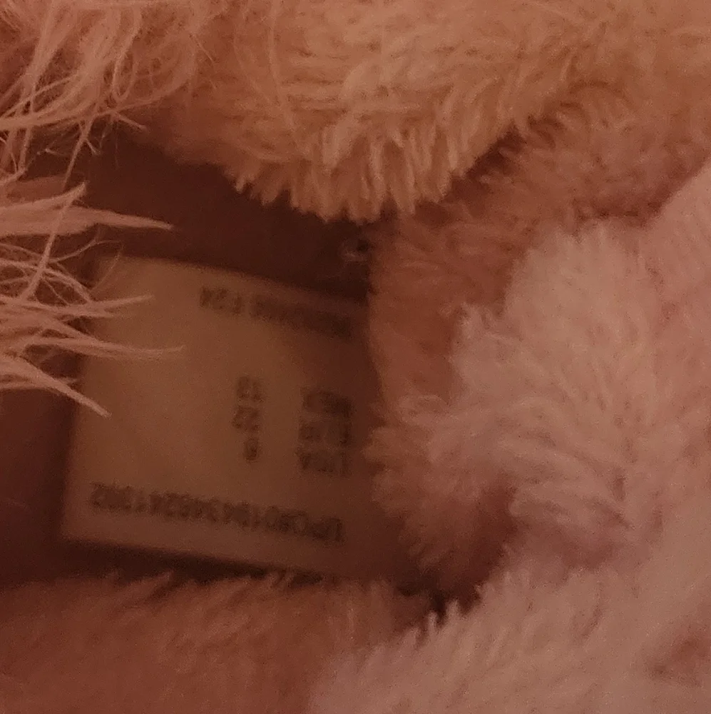 Wonder Nation Pink Furry Kids Slippers